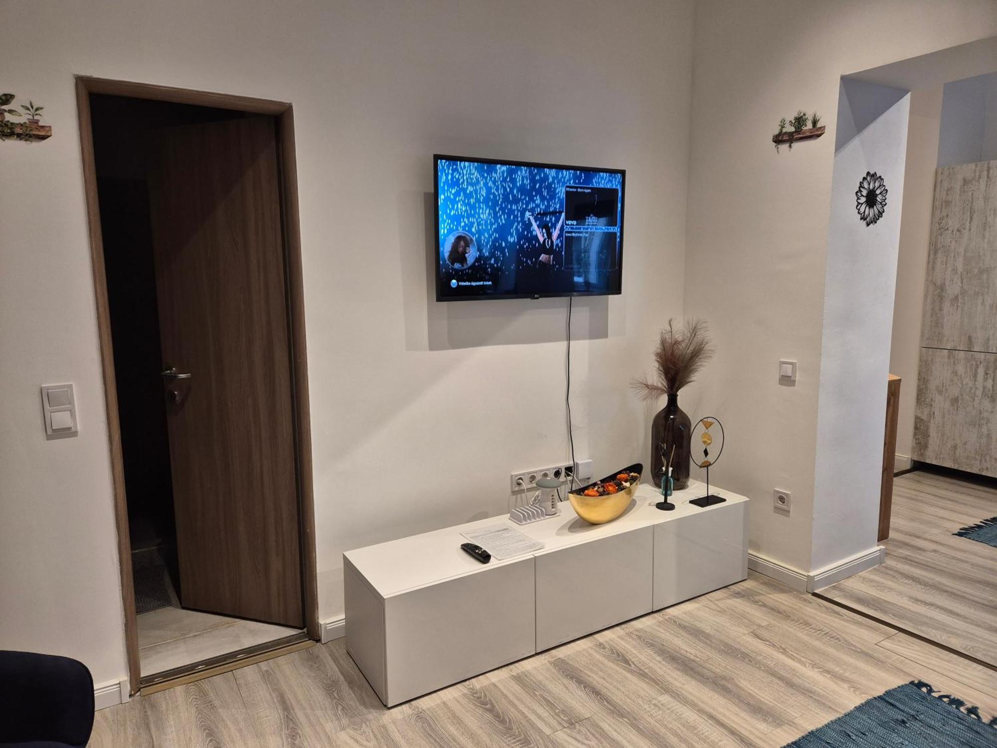 Damjanich 51- Lovely 3Bedroom Apartment Budapest Bagian luar foto